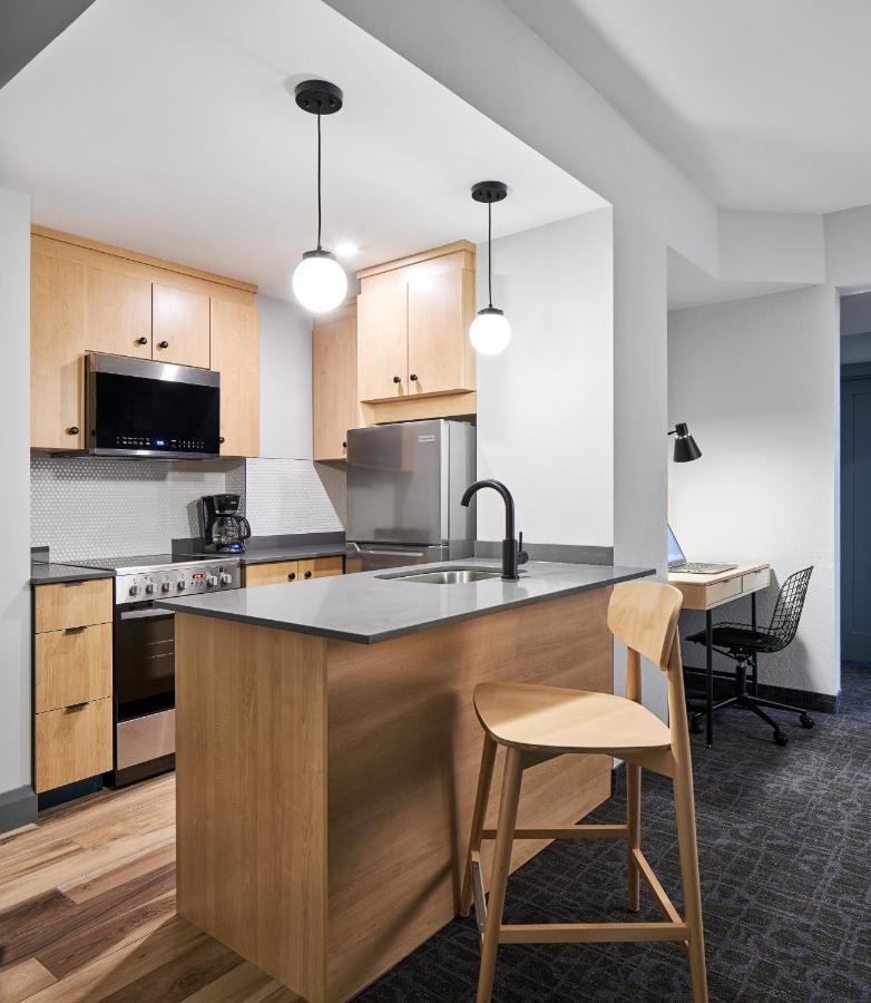 The Carleton Suite Hotel Ottawa Bagian luar foto