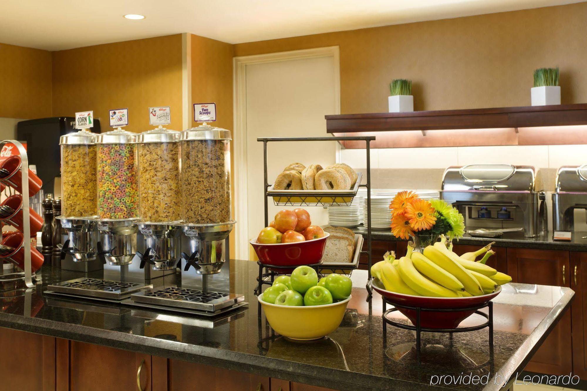 The Carleton Suite Hotel Ottawa Bagian luar foto