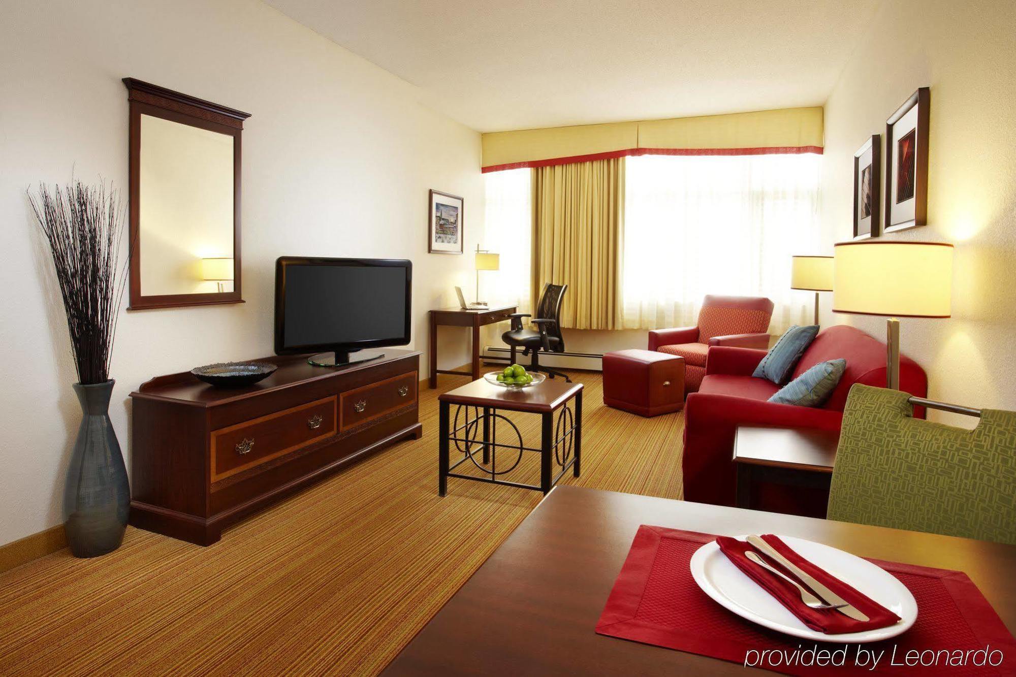 The Carleton Suite Hotel Ottawa Bagian luar foto