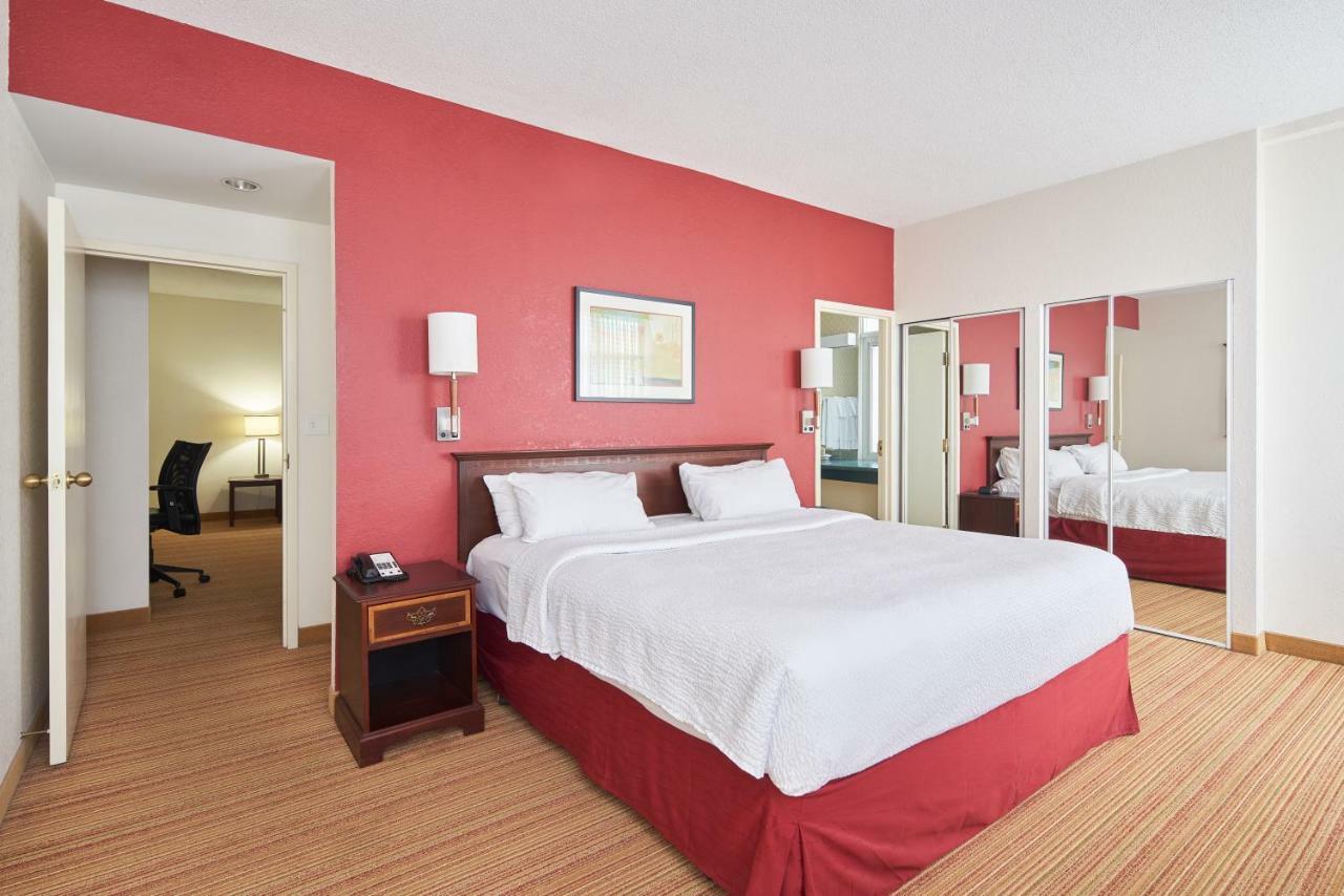 The Carleton Suite Hotel Ottawa Bagian luar foto
